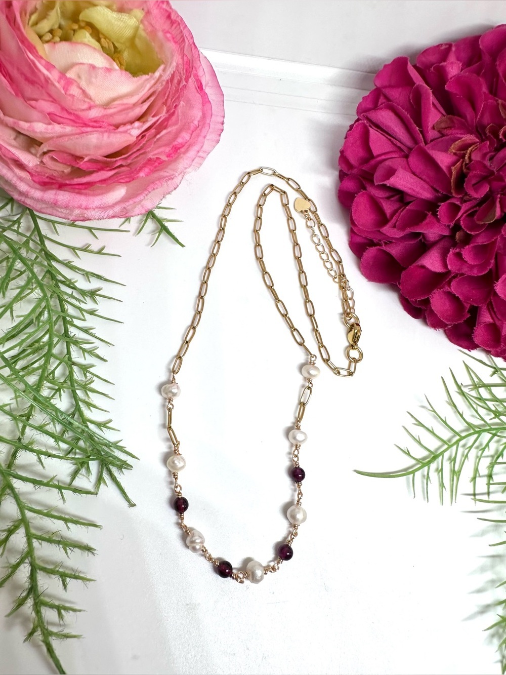 NEW⚜️Garnet & Freshwater Pearl Beaded Necklace - Picture 4 of 5